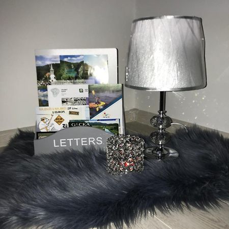 Apartman Kristina - Self Check In & Check Out Otočac Esterno foto